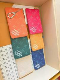Picture of Louis Vuitton Wallets _SKUfw218199700fw